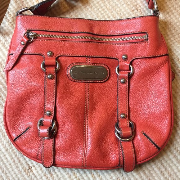 Franco Sarto leather coral purse w/adjustable strap - Picture 3 of 10